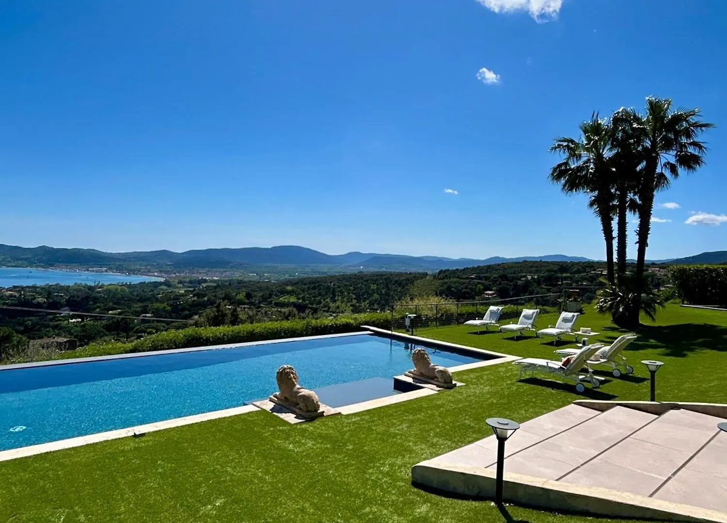 Villa Alfaline 포트 그리모