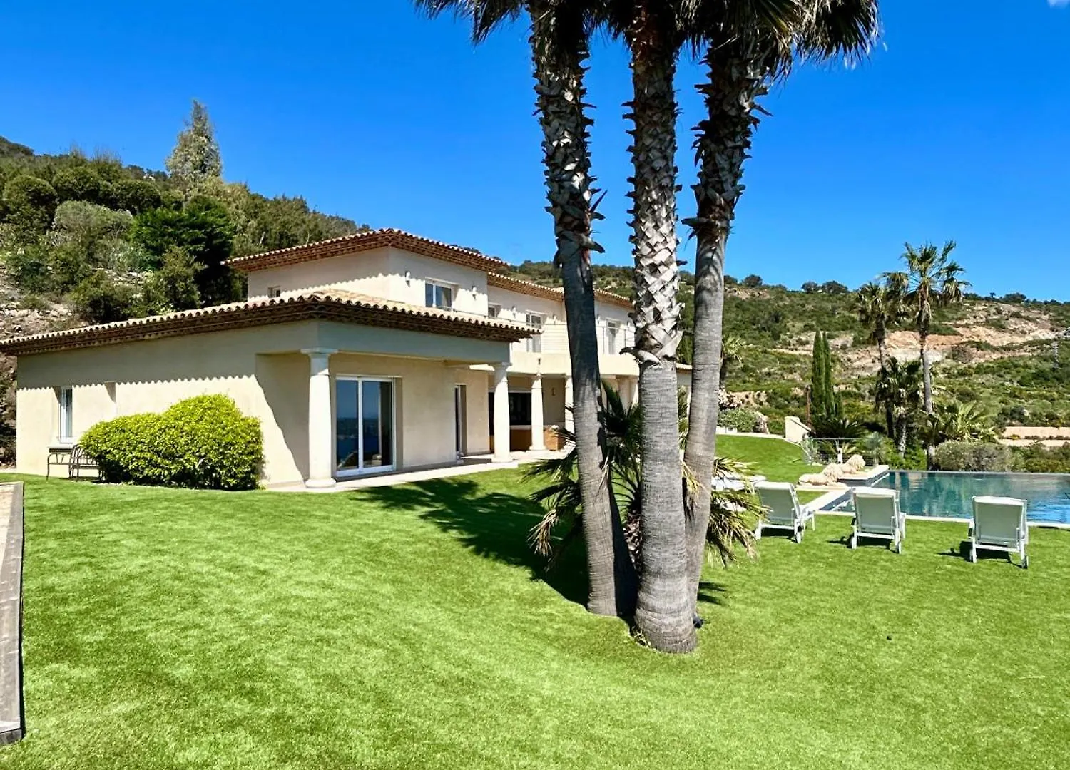 Villa Alfaline 포트 그리모